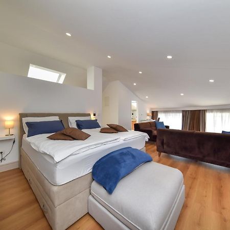 Novem Appartement Zadar Buitenkant foto
