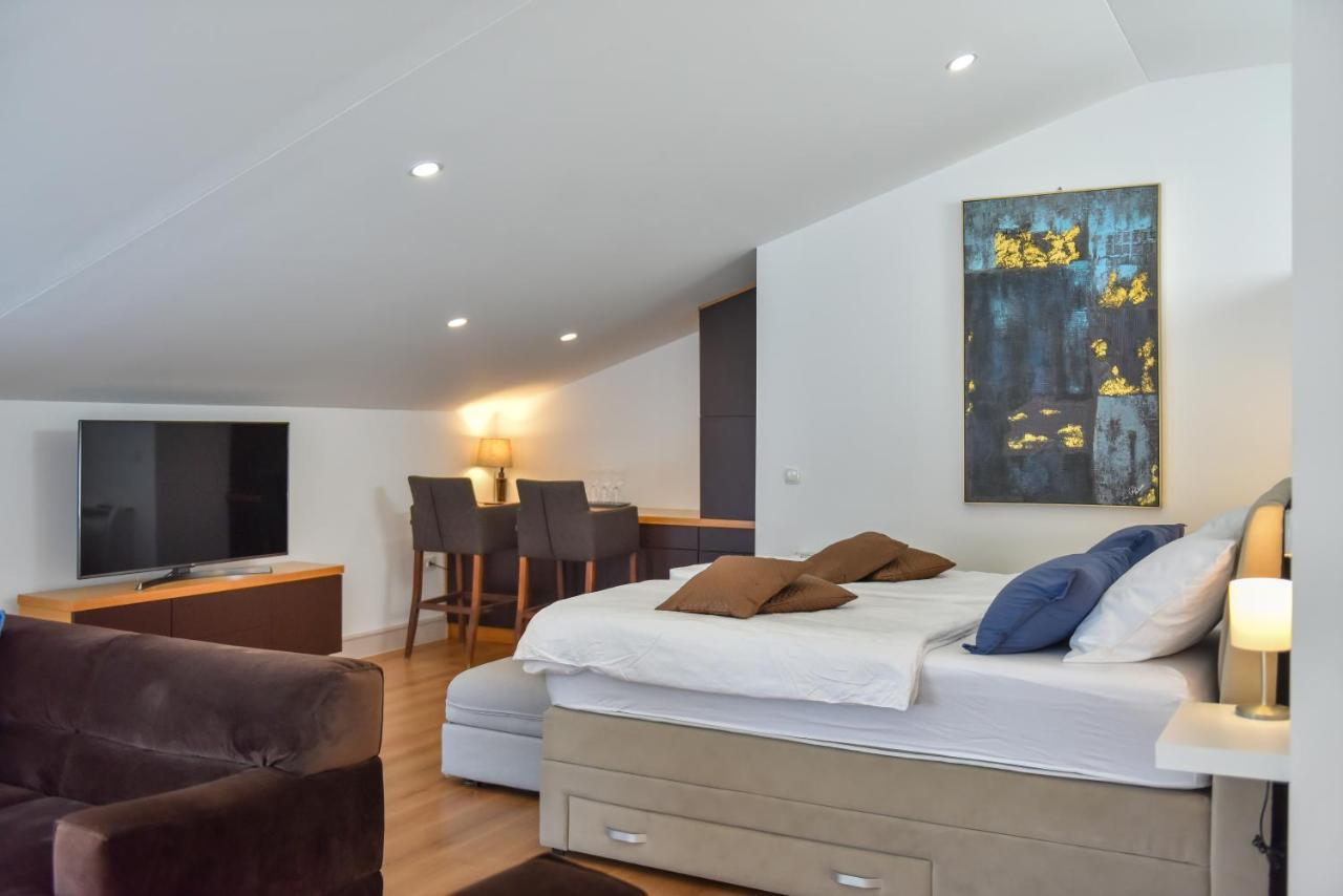 Novem Appartement Zadar Buitenkant foto